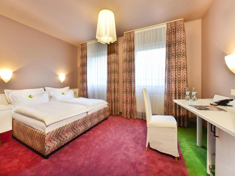 Airport Hotel By The New Yorker Kolonia Zewnętrze zdjęcie
